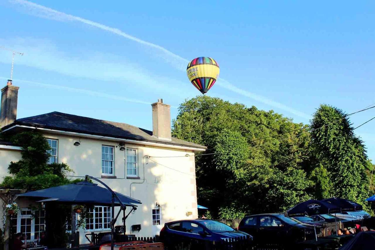 The Dove Inn Micheldever Exteriör bild